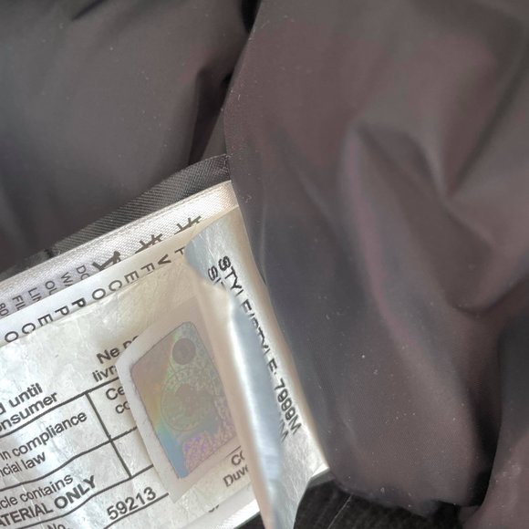 Canada Goose Chilliwack Bomber Jacket - Picture 13 of 16